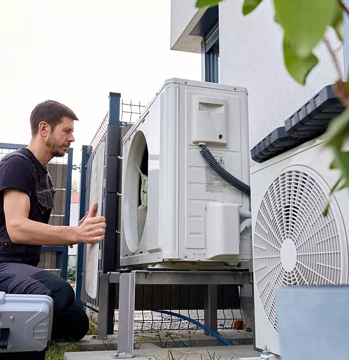 Why West Palm Beach, FL Homeowners Choose West Palm Beach HVAC Pros for AC Condenser Repair?